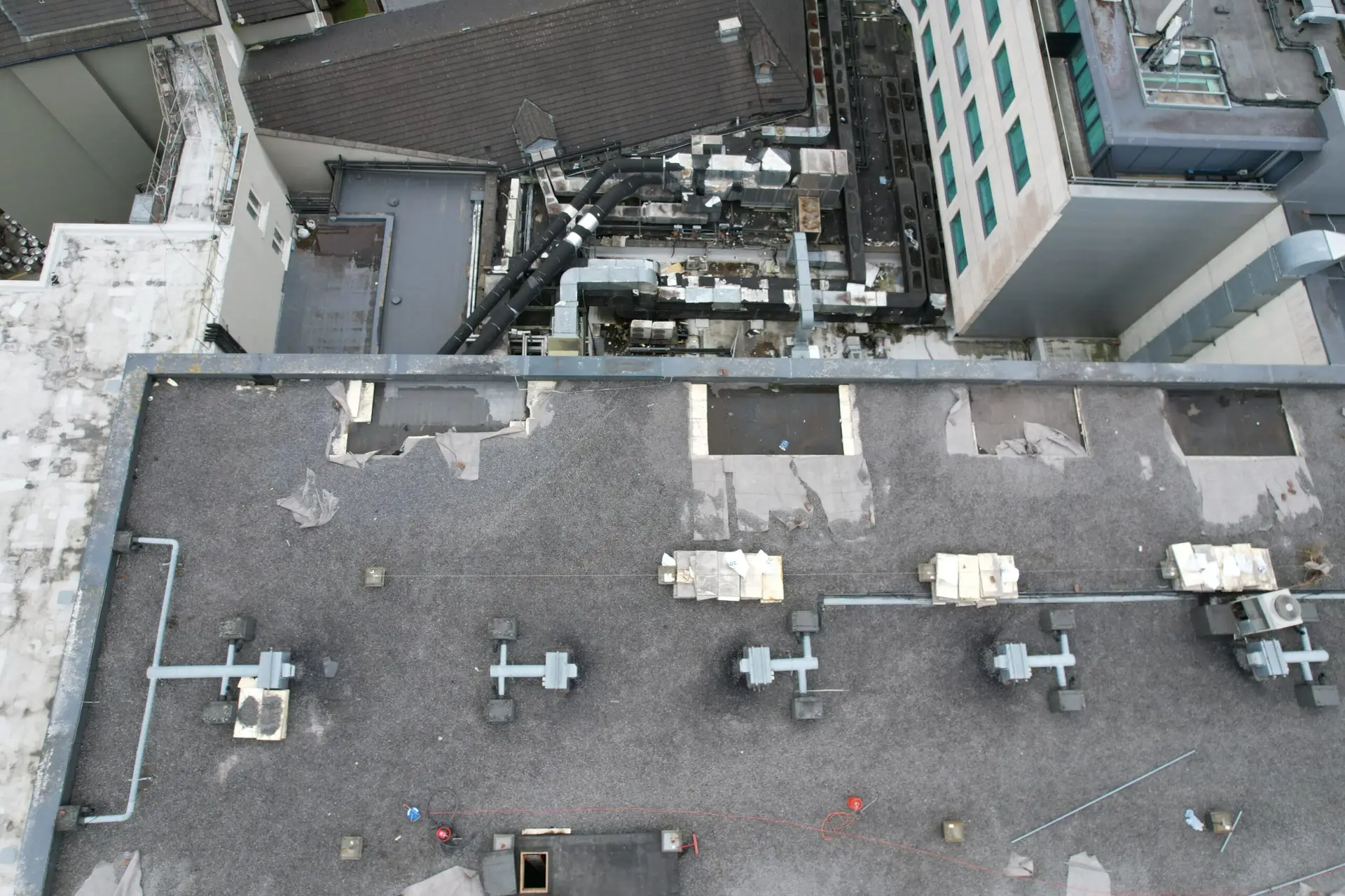Commercial roof inspector by MJ roofing dublin