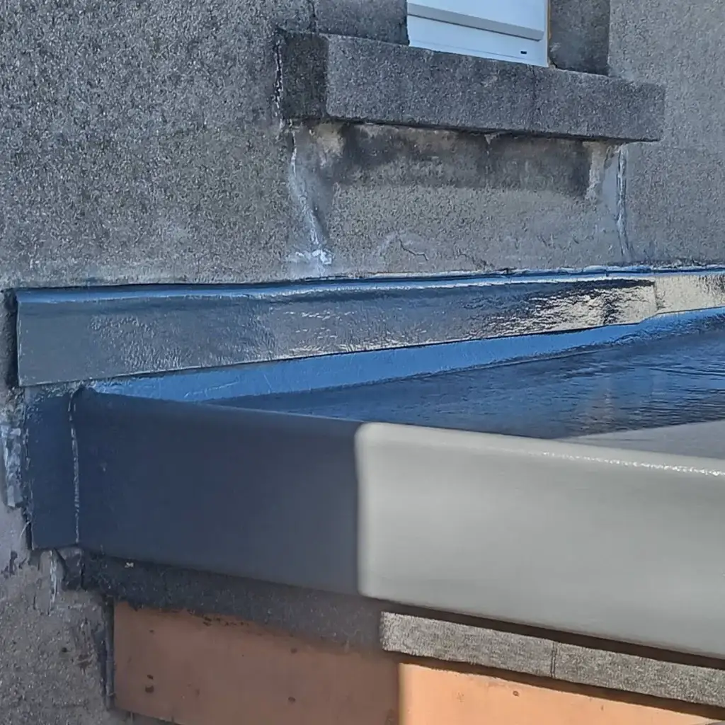 Fibreglass moulds around complex shapes