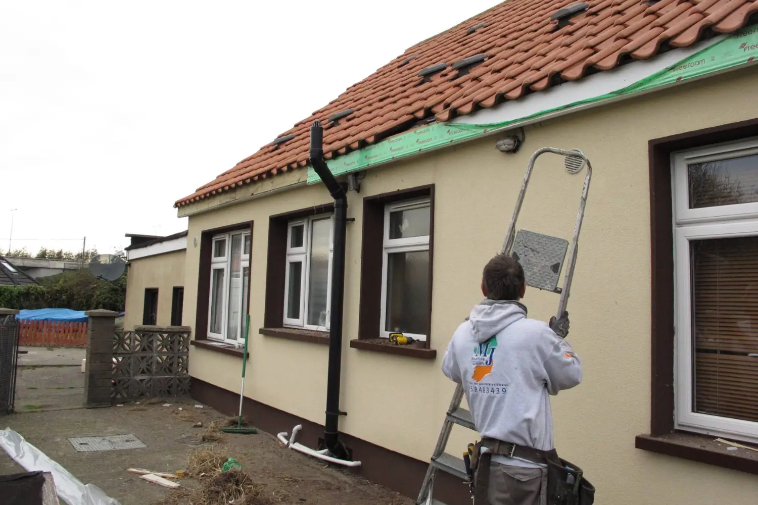 Roof repairs & roofing contractors MJ roofing dublin